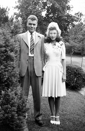 wedding photo of Noelle Sickel's parents